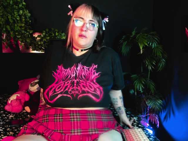 Gomory-kitty live cam on BongaCams