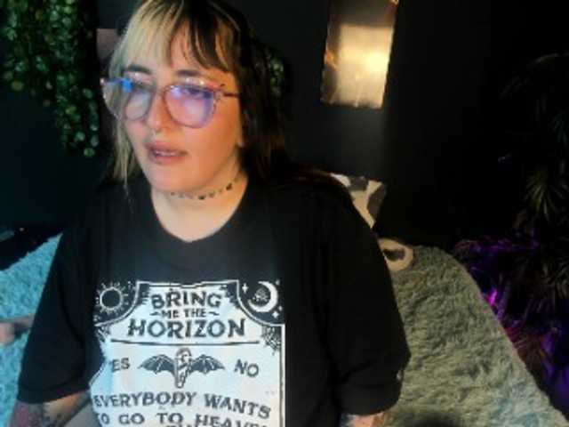 Gomory-kitty's BongaCams show and profile