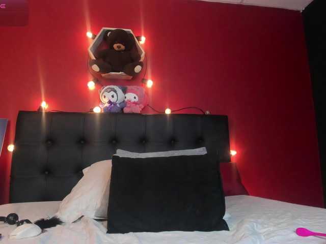 Gomory-kitty live cam on BongaCams