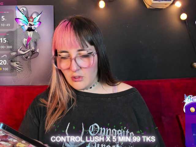 Gomory-kitty live cam on BongaCams