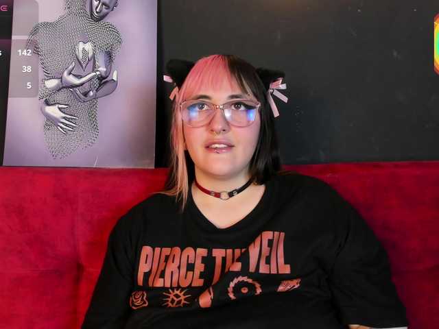 Gomory-kitty live cam on BongaCams