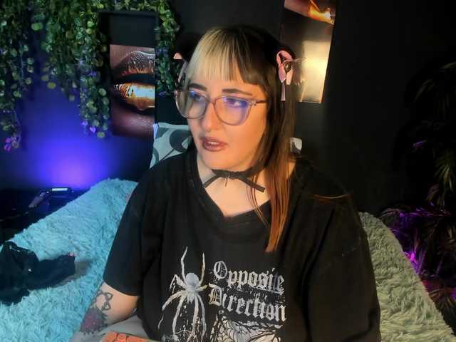 Gomory-kitty's BongaCams show and profile