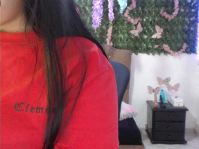 adaracute69 live cam on BongaCams