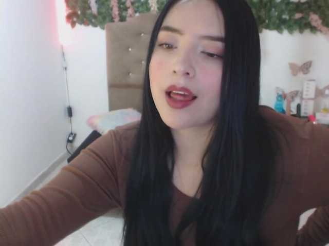 adaracute69 live cam on BongaCams