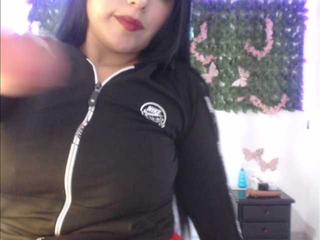 adaracute69 live cam on BongaCams