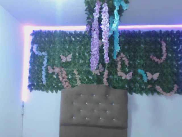 adaracute69 live cam on BongaCams