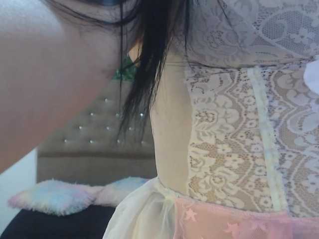 adaracute69 live cam on BongaCams