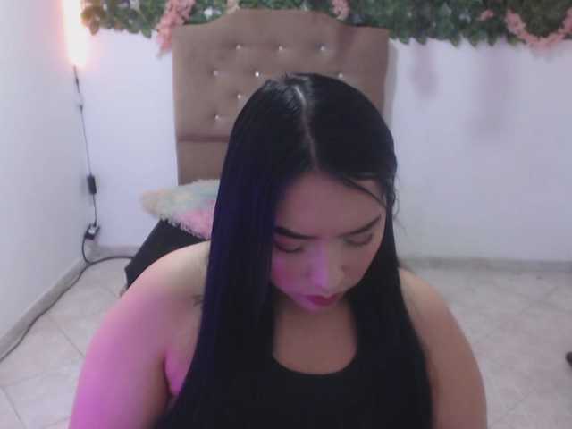 adaracute69 live cam on BongaCams