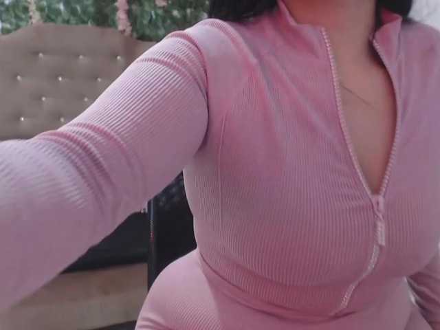 adaracute69 live cam on BongaCams