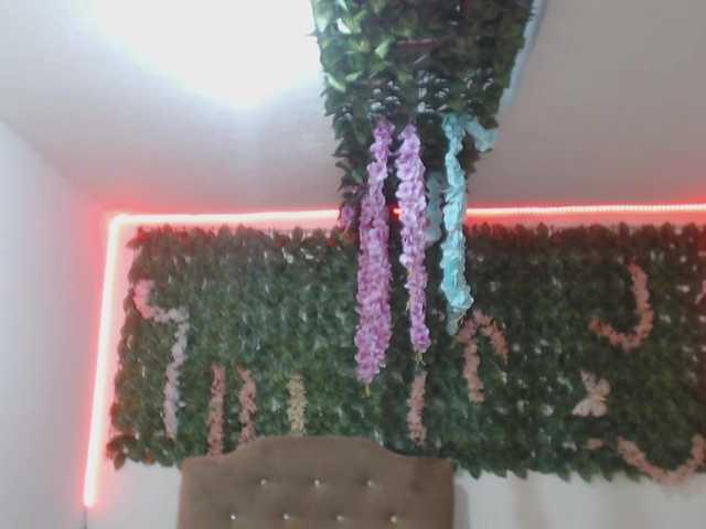 adaracute69 live cam on BongaCams