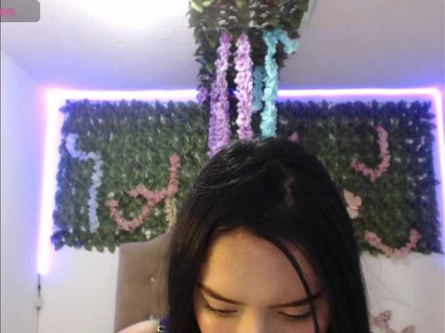 adaracute69 live cam on BongaCams