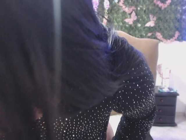 adaracute69 live cam on BongaCams