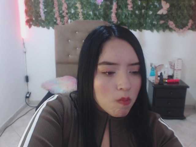 adaracute69 live cam on BongaCams