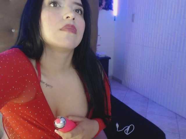 adaracute69 live cam on BongaCams