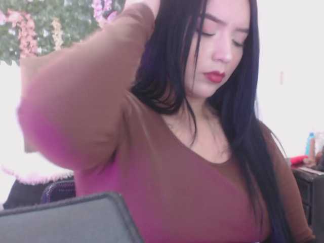 adaracute69, en directo ahora en BongaCams