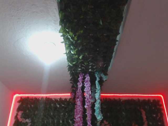 adaracute69 live cam on BongaCams