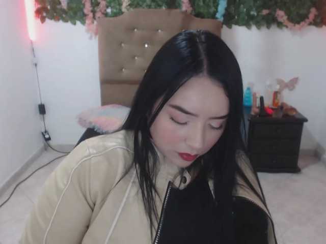 adaracute69 live cam on BongaCams