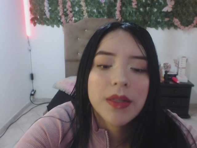 adaracute69 live cam on BongaCams