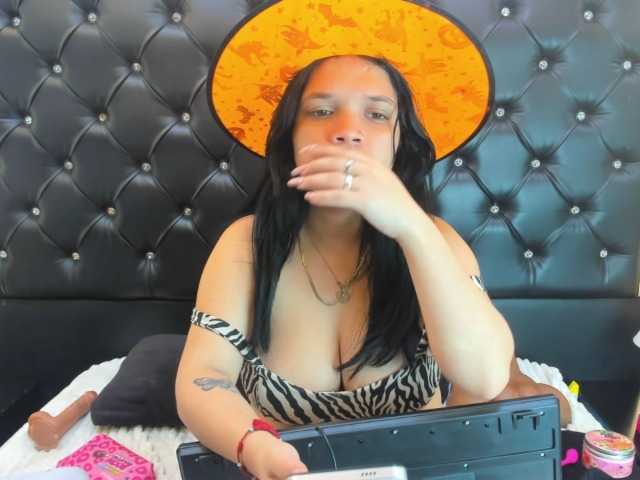 MelanyCarte live cam on BongaCams