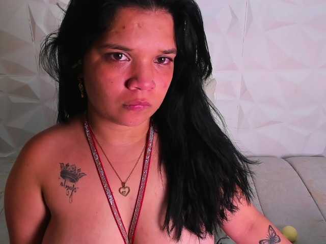 MelanyCarte live cam on BongaCams