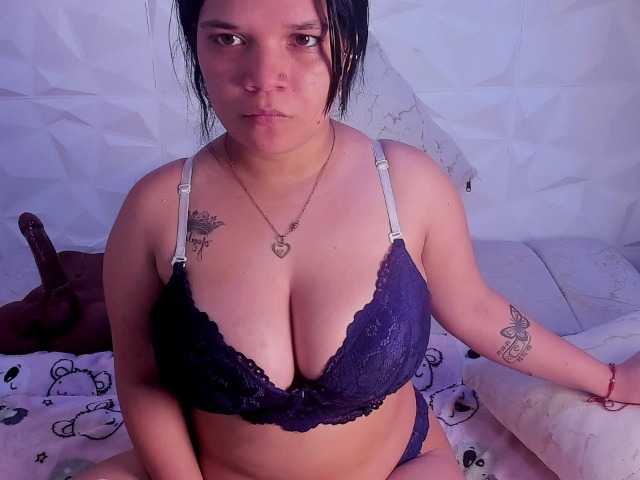 MelanyCarte live cam on BongaCams