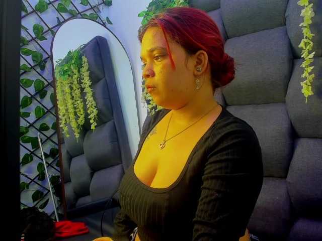 MelanyCarte live cam on BongaCams
