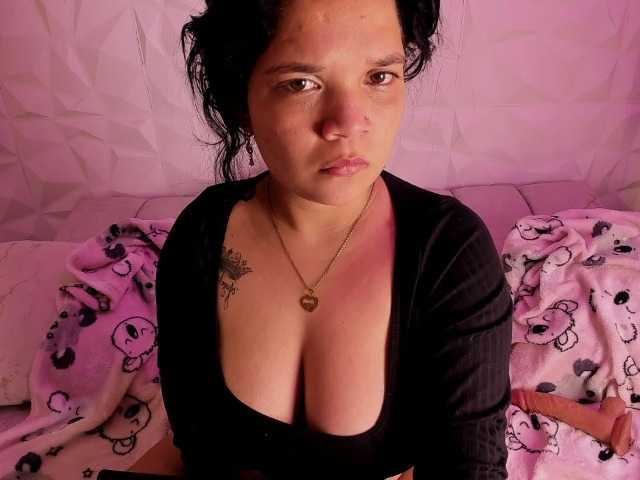 MelanyCarte live cam on BongaCams
