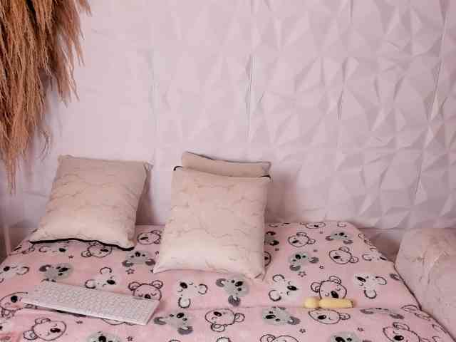 MelanyCarte webcam