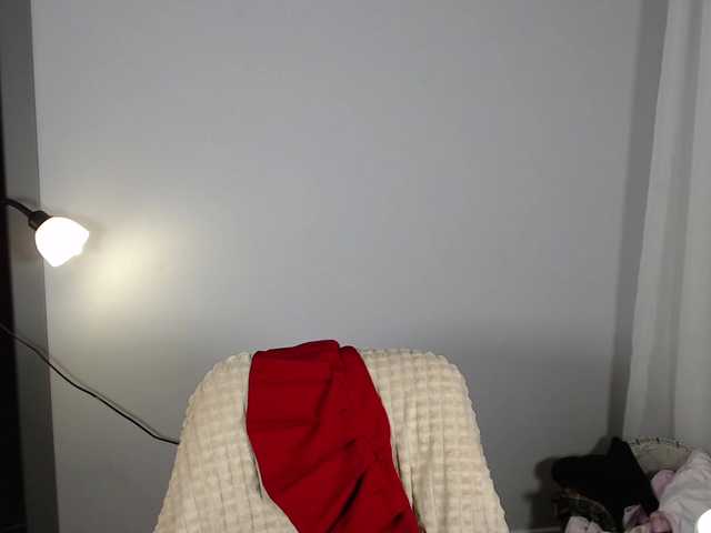 HoneyMira live cam on BongaCams