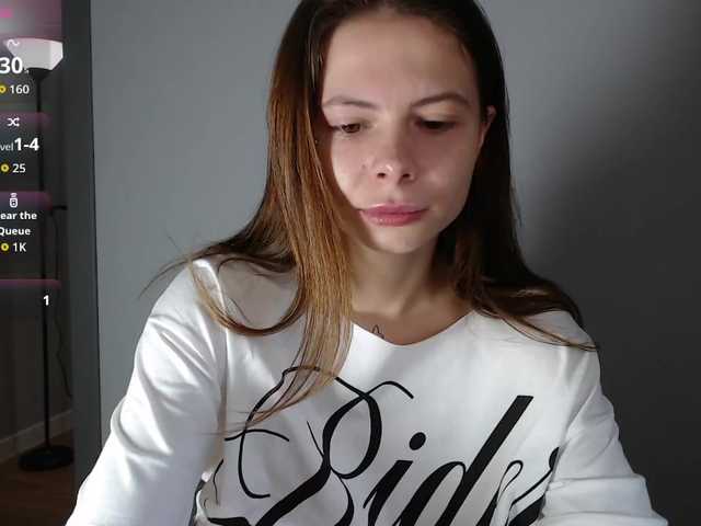 HoneyMira live cam on BongaCams