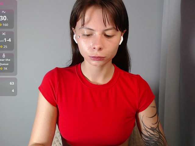 HoneyMira live cam on BongaCams