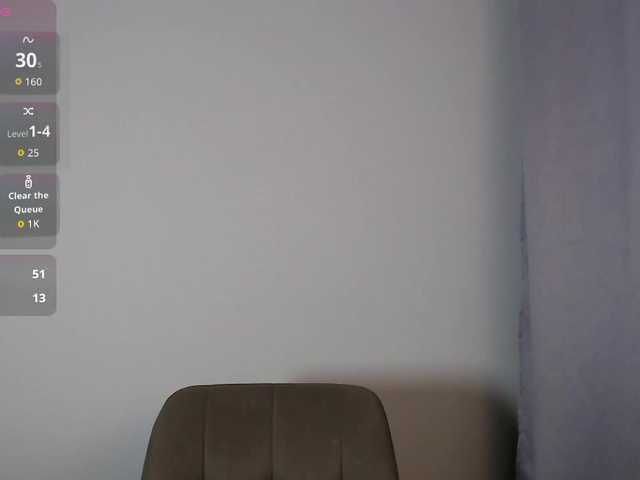 HoneyMira live cam on BongaCams
