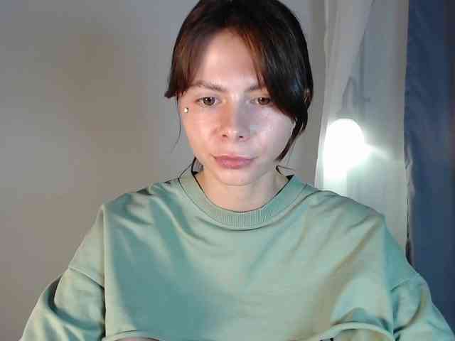HoneyMira webcam