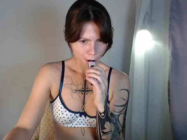 HoneyMira webcam