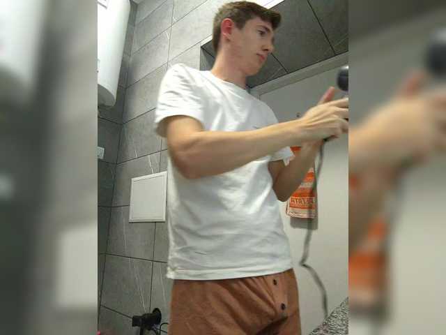 Lonelyboy0 — live male cam