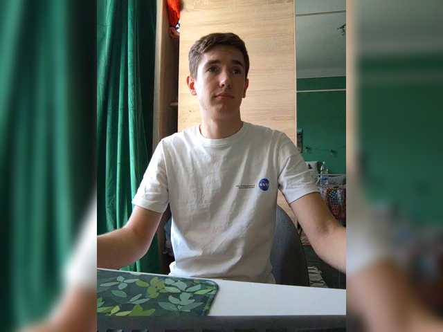 Lonelyboy0 — live male cam