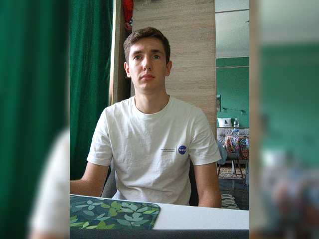 Lonelyboy0 — live male cam