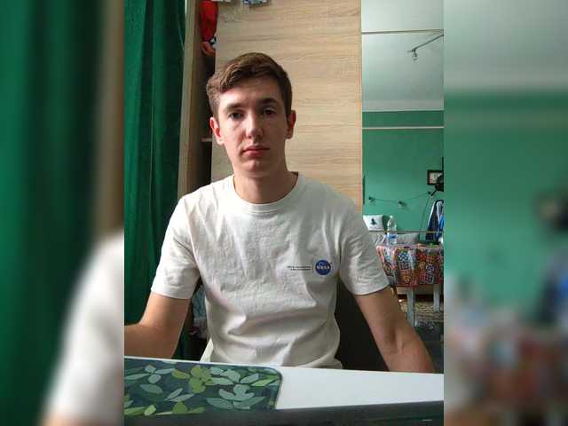 Lonelyboy0 — live male cam