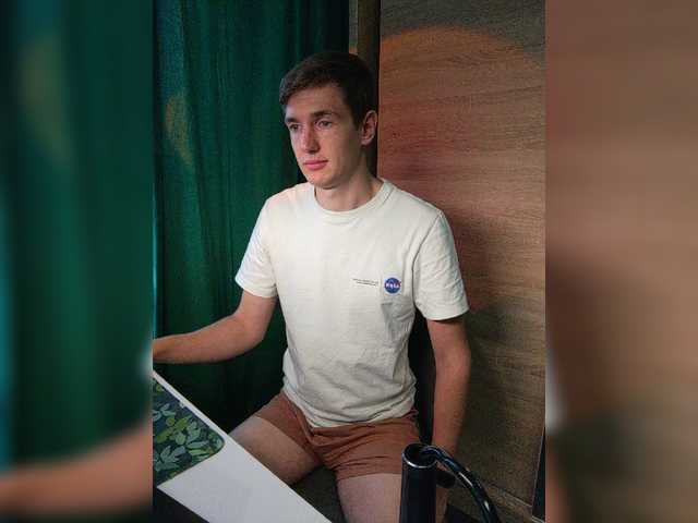 Lonelyboy0 — live male cam