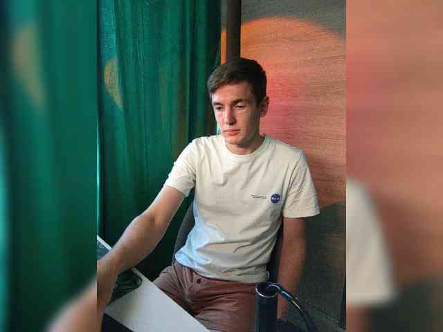 Lonelyboy0