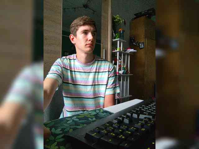 Lonelyboy0
