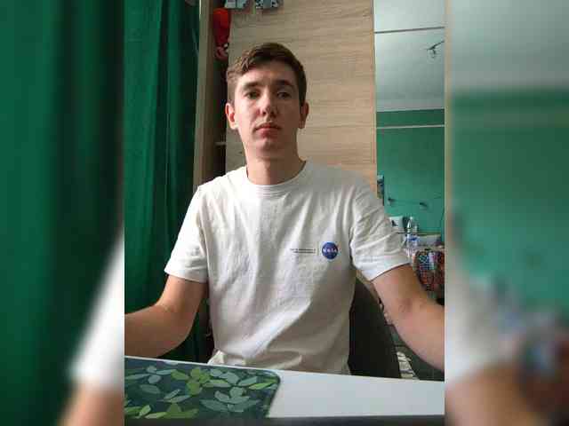 Lonelyboy0