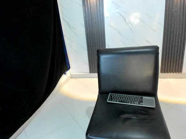 carameldesire0612's BongaCams show and profile