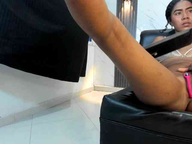 carameldesire0612 webcam