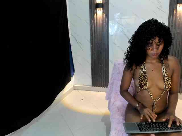 carameldesire0612 webcam