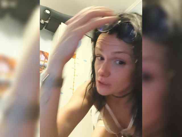 Katty4 webcam