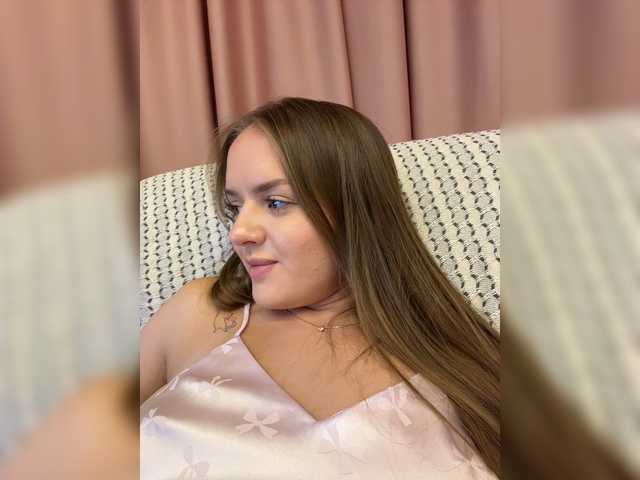 Lunaaaura live webcam show