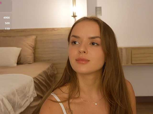 Lunaaaura live cam on BongaCams