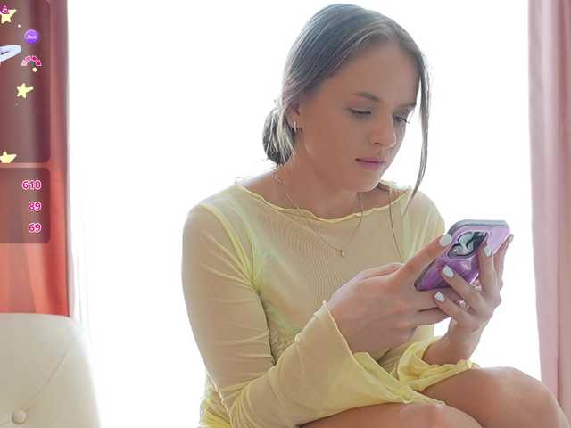 Lunaaaura live cam on BongaCams