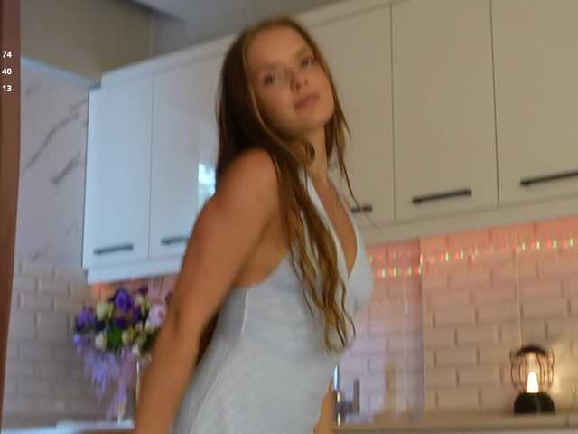 Lunaaaura live cam on BongaCams